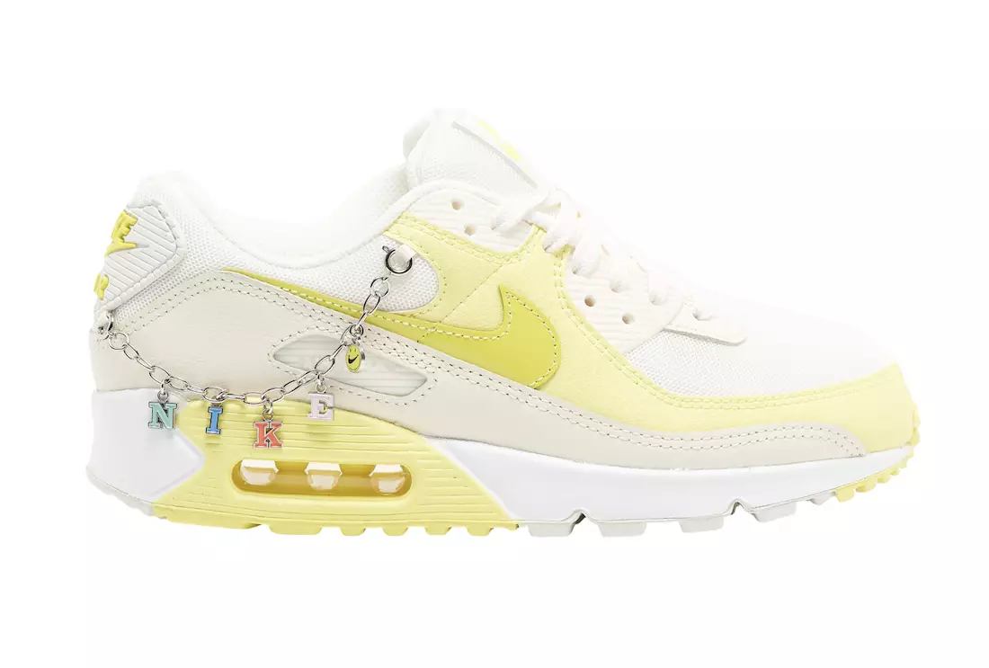 Deze Nike Air Max 90 wordt geleverd met armbandbedels