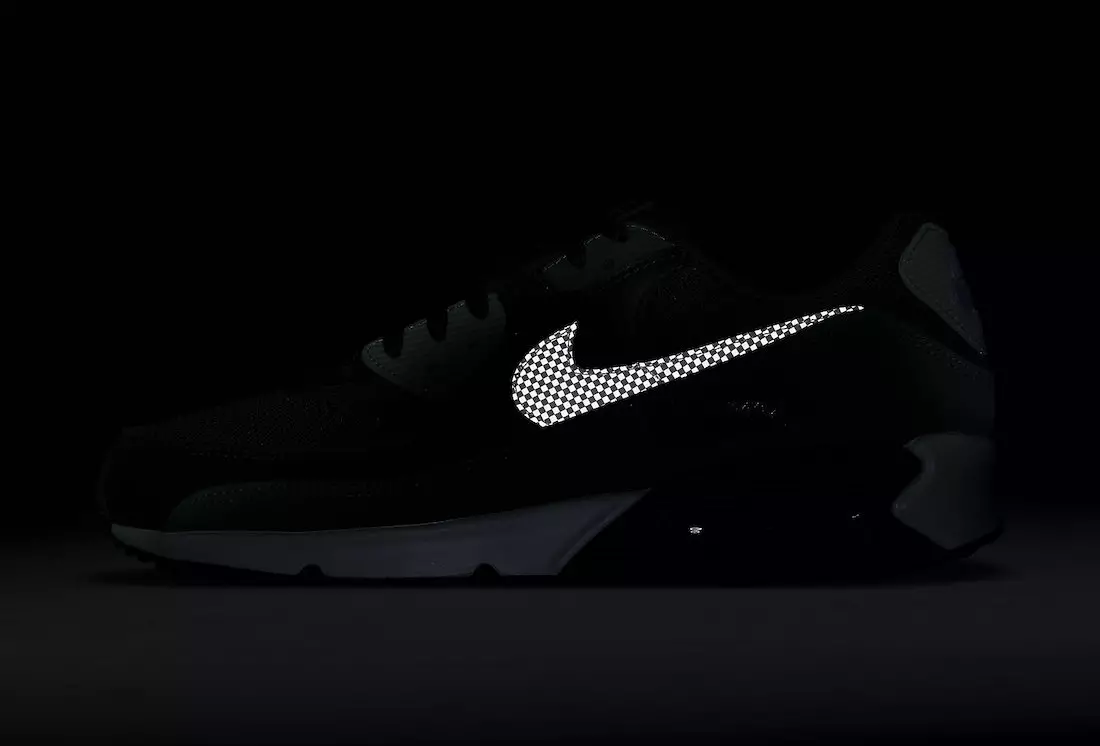 Санаи нашри Nike Air Max 90 DM9102-002