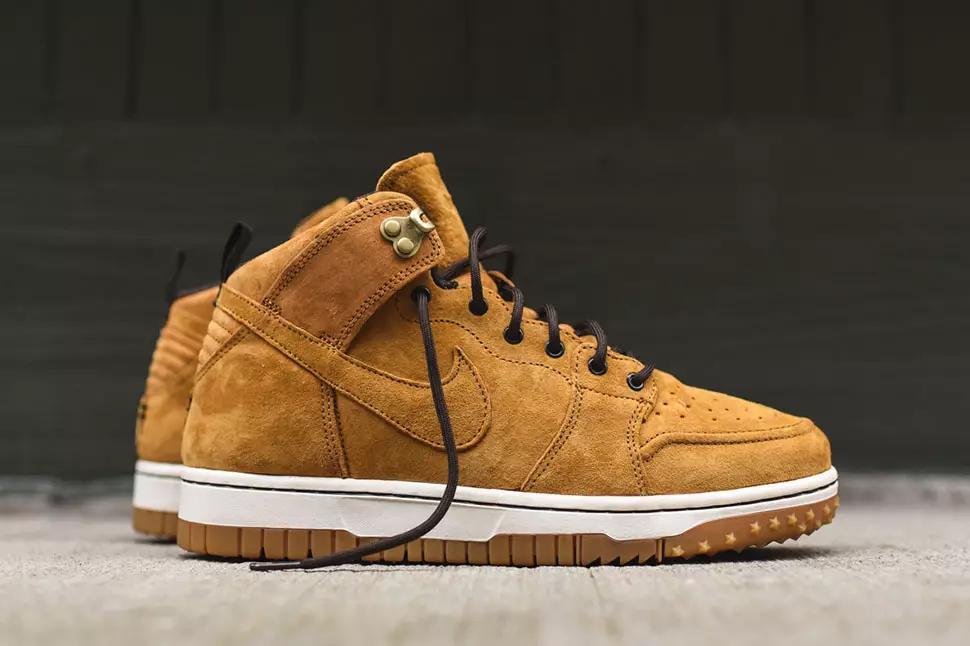 Nike Dunk Comfort SneakerBoot "Wheat"