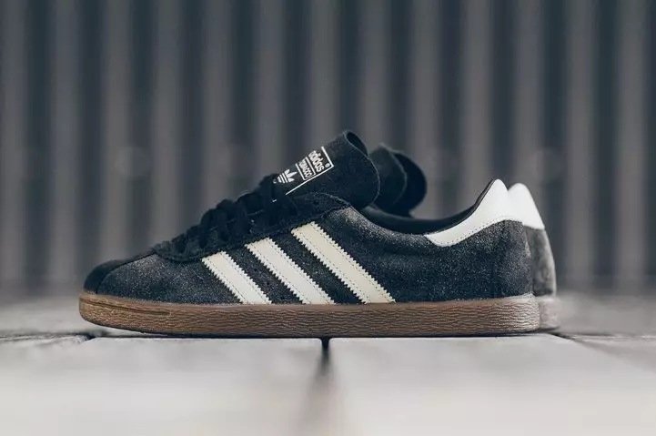 Adidas Tobacco palaa sisään