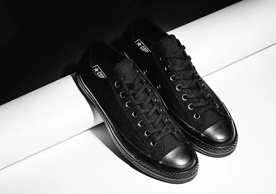 „Converse Chuck Taylor Triple Black Pack“.