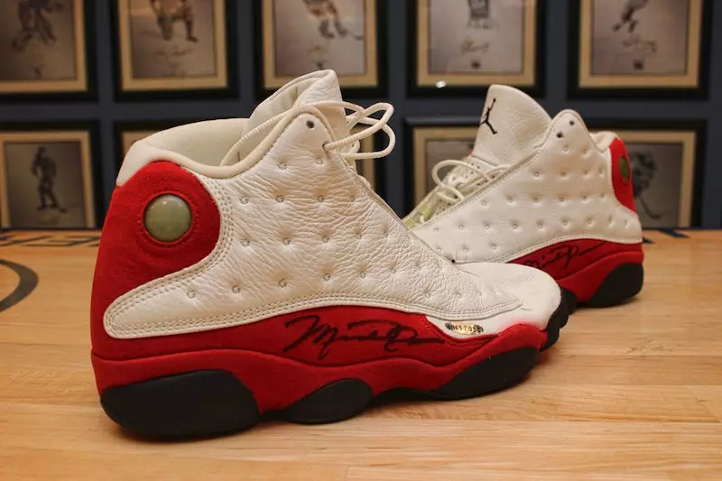 Maikla Džordana spēle Worn Air Jordan 13