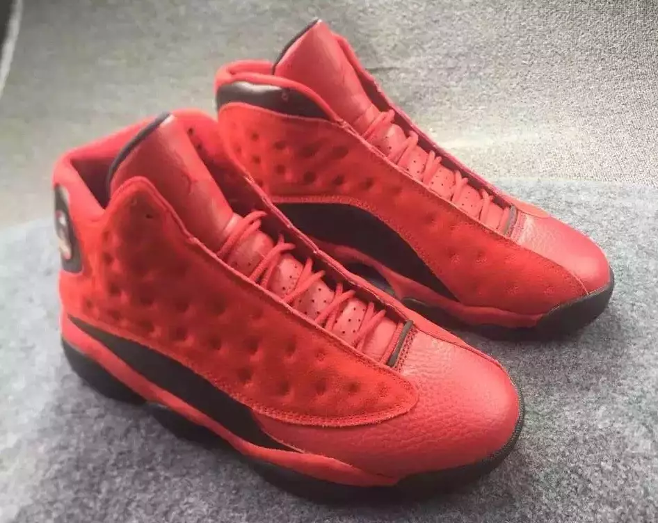 Air Jordan 13 Ngày độc thân của Trung Quốc