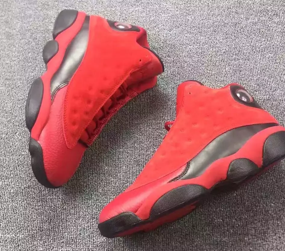 Air Jordan 13 қытайлық жалғыздар күні