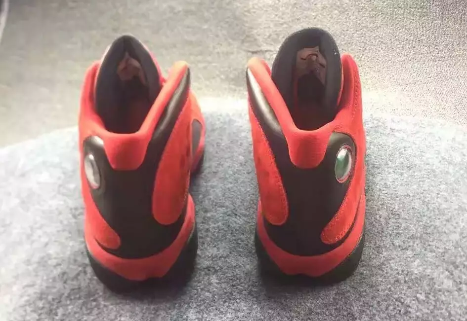 Air Jordan Siku 13 za Wachina Wasio na Wapenzi