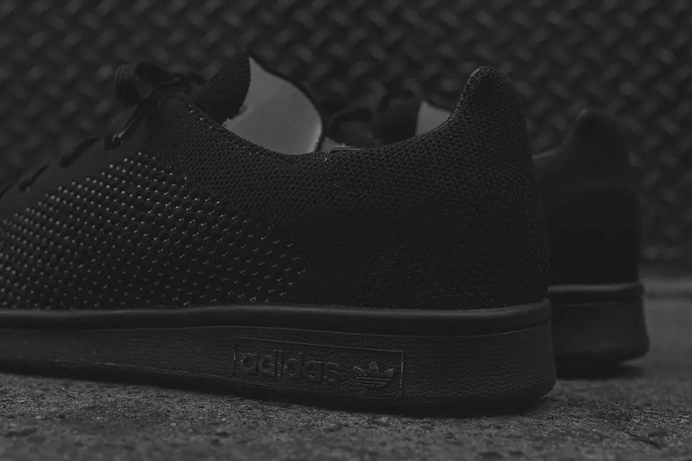 adidas stan smith primeknit triple negras