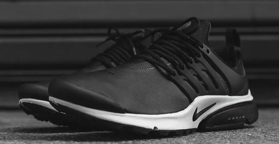 Nike Air Presto Utility Bone שחור