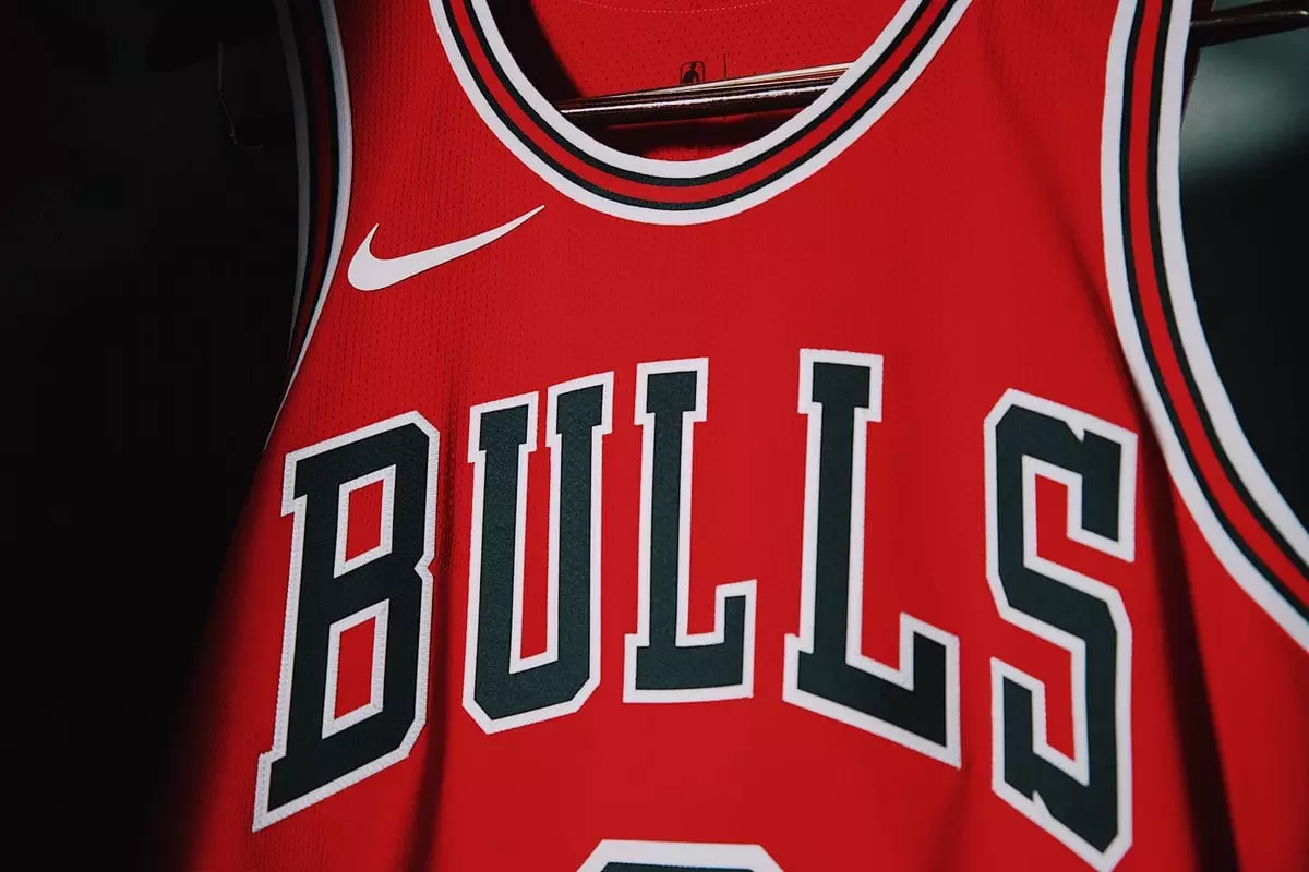 Chicago Bullsi Nike kampsunid