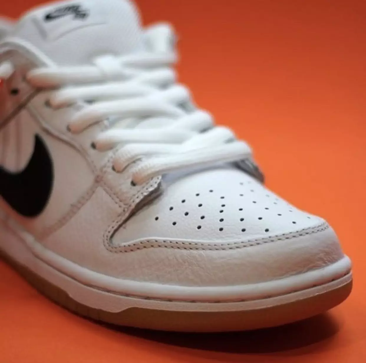 Nike SB Dunk Low Orange Label White Gum худалдаанд гарсан огноо