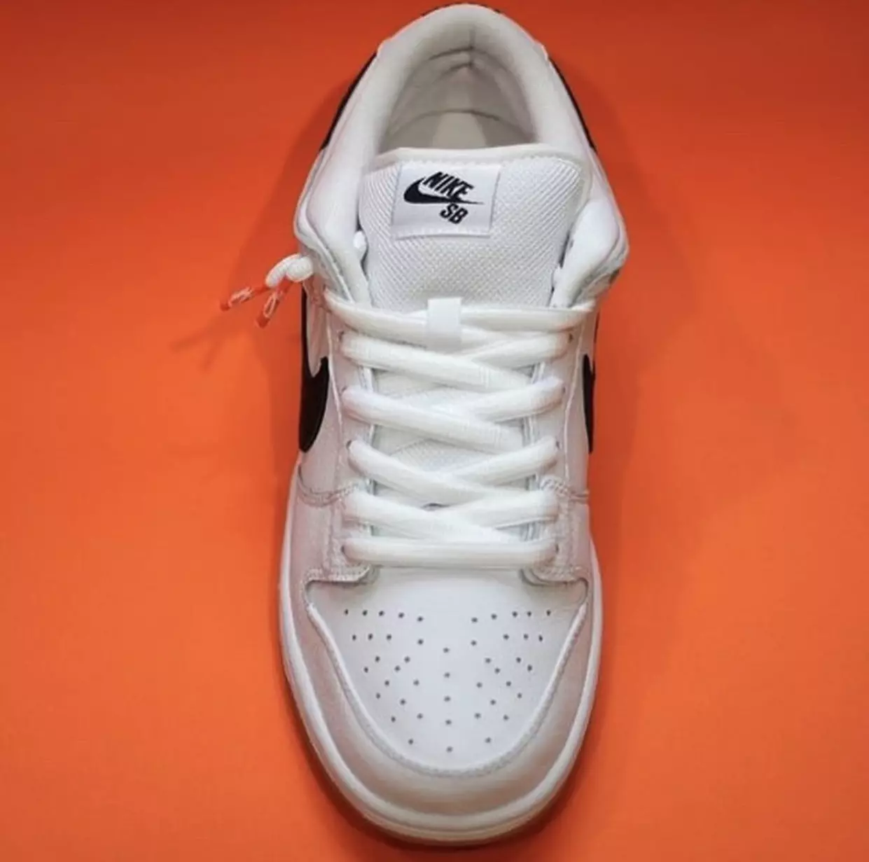 Nike SB Dunk Low Orange Label White Gum худалдаанд гарсан огноо