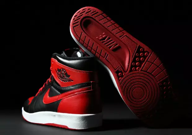 Bred Air Jordan 1.5 Paluu