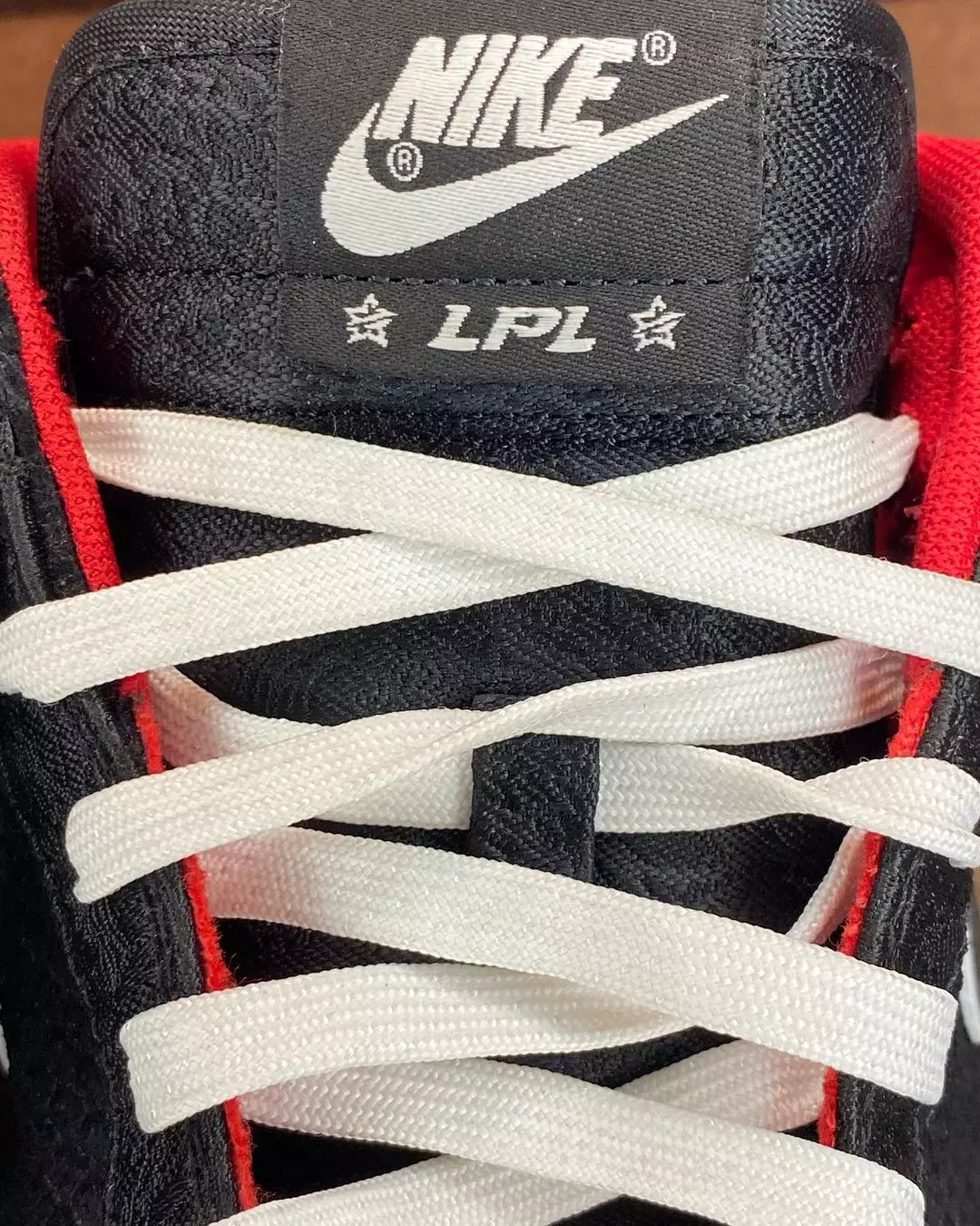 Санаи барориши Лигаи Афсонаҳои Pro League LPL Nike Dunk Low