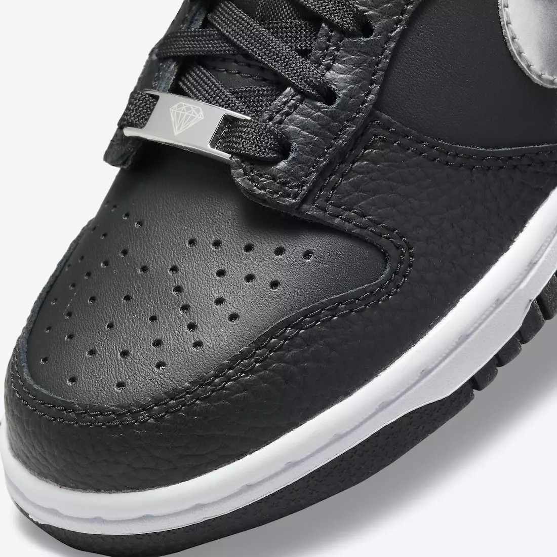 Nike Dunk Low GS Black Sliver DC9560-001 Дата випуску