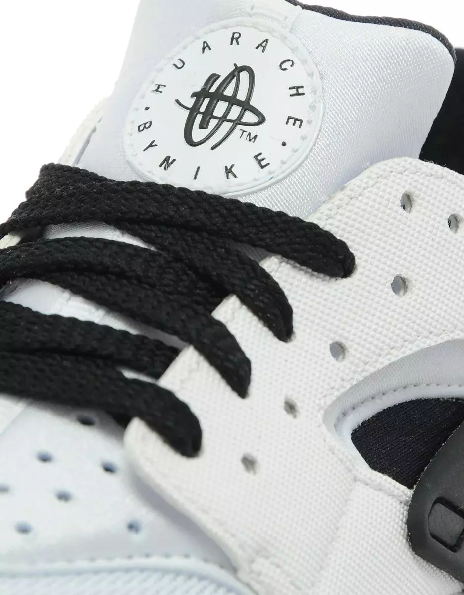 nike-air-huarache-gs-white-black-1