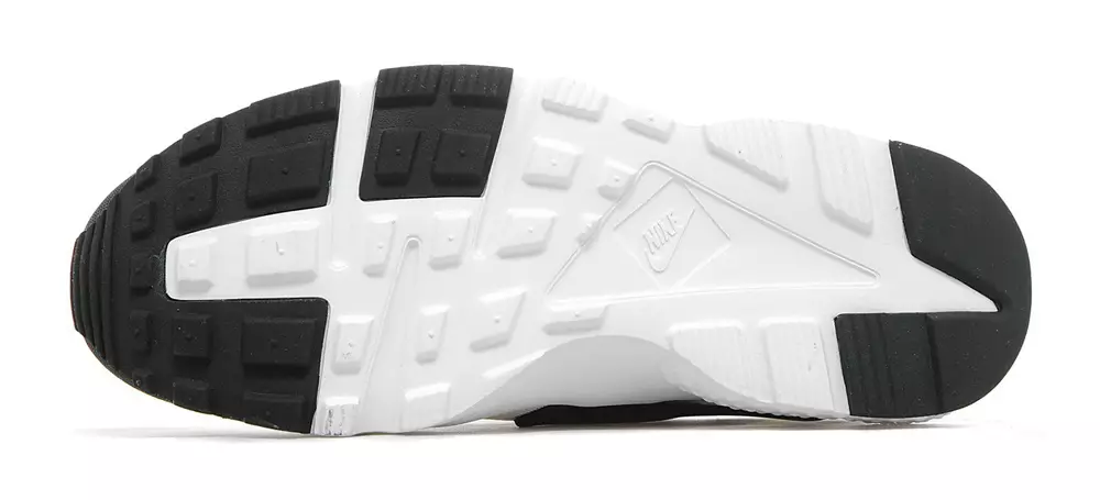 nike-air-huarache-gs-blanc-noir-4