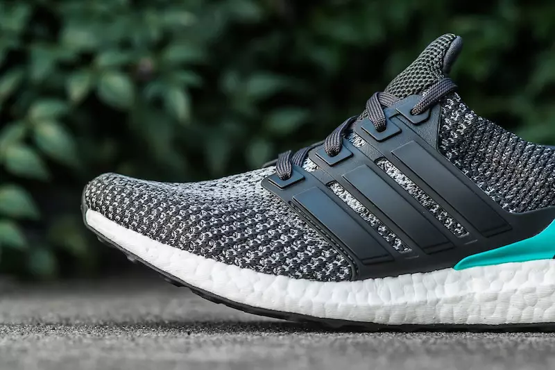 آدیداس Ultra Boost Shock Mint