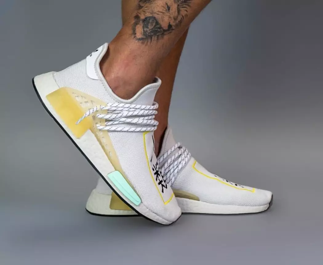 Pharrell adidas NMD Hu אזיע פּאַסיפיק מעלדונג טאָג אויף פֿיס