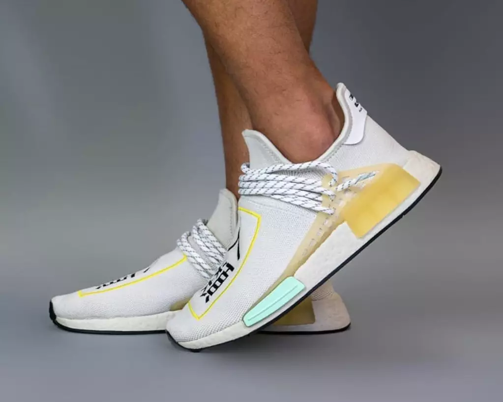 Pharrell adidas NMD Hu санаи барориши Осиё ва Уқёнуси Ором On-Feet