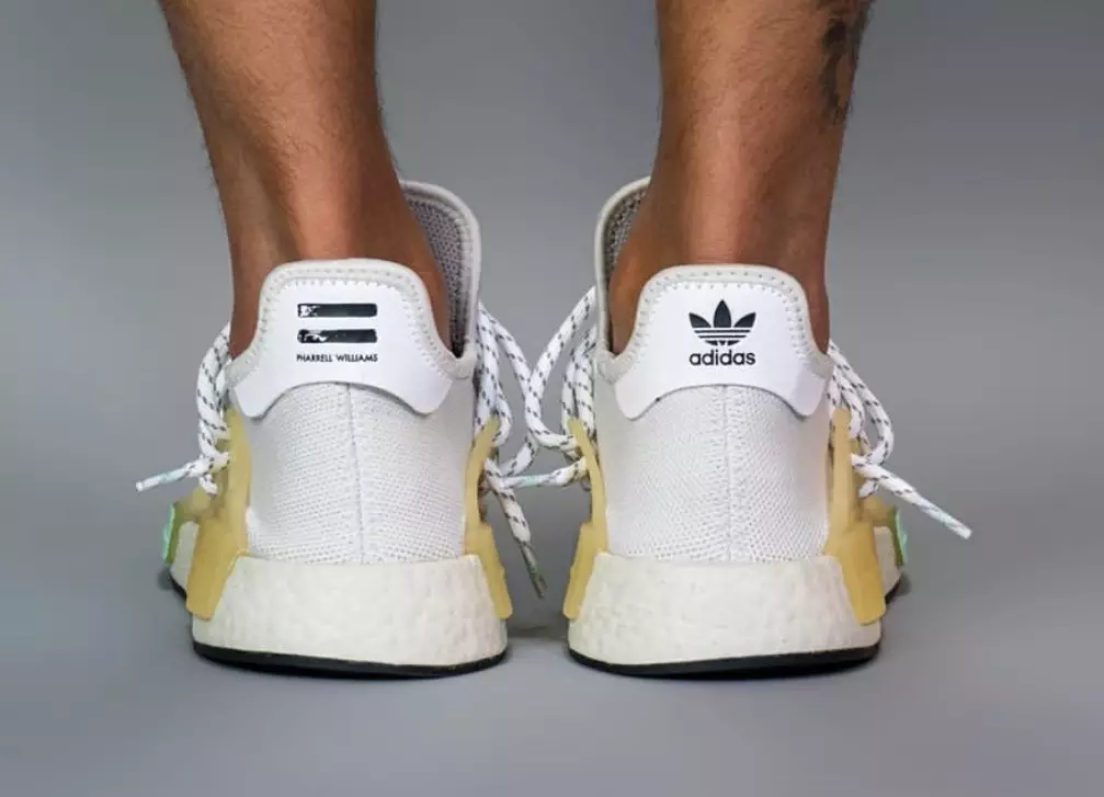 Pharrell adidas NMD Hu Ásia-Pacífico Data de lançamento em pé