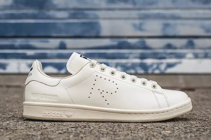 Raf Simons x adidas Stan Smith 2017-жылдын жазында ак түстө чыгарат