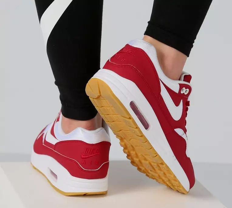 Nike Air Max 1 tiek piegādāts sarkanā/baltā krāsā ar gumijas zolēm 57707_5