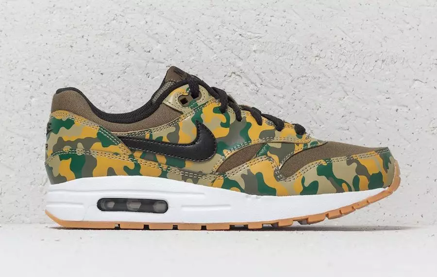 Nike Air Max 1 täckt med Camo-tryck