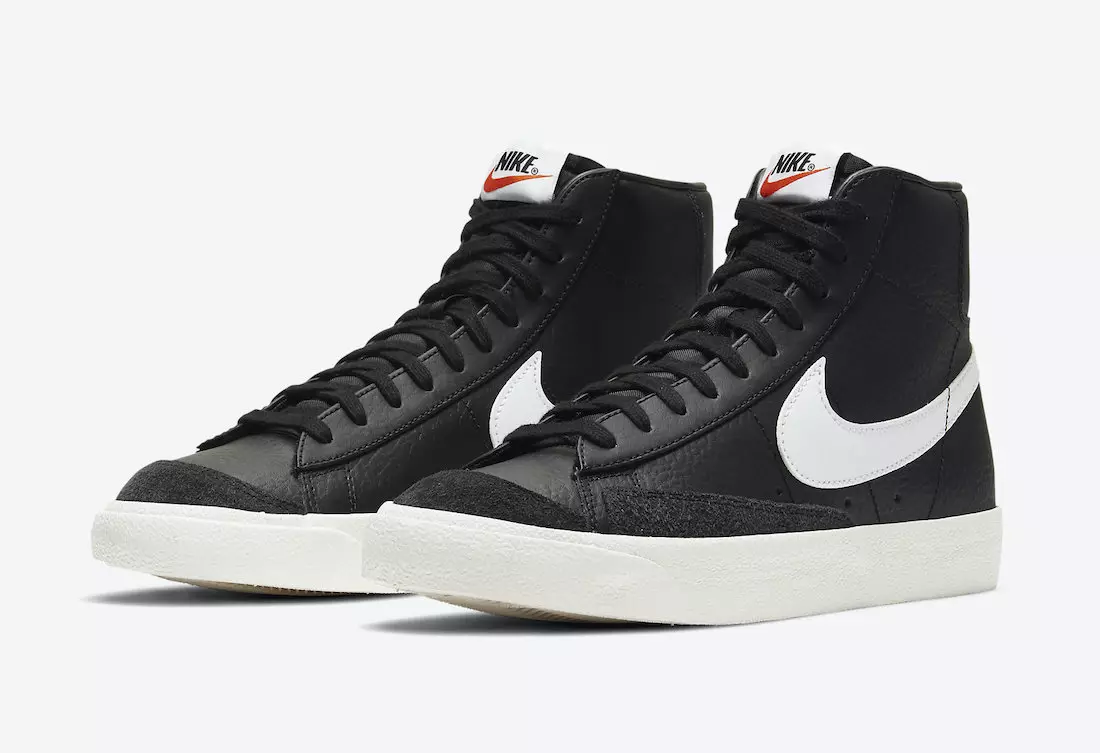 Nike Blazer Mid'77 Vintage با لباس مشکی و بادبانی وارد شد