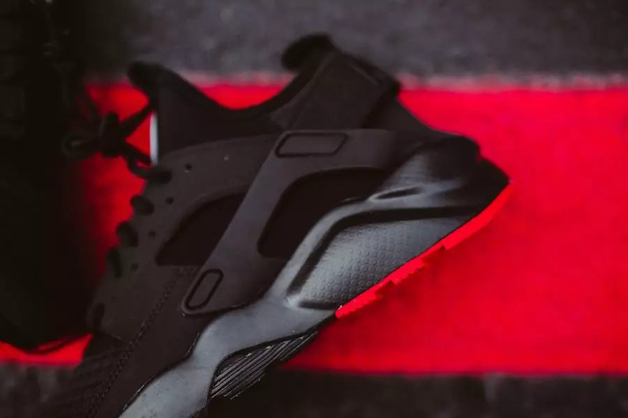 Nike Air Huarache Ultra Bred