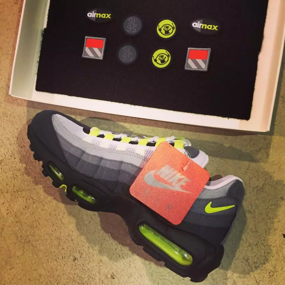 Nike Air Max 95 Aufnäher Neon