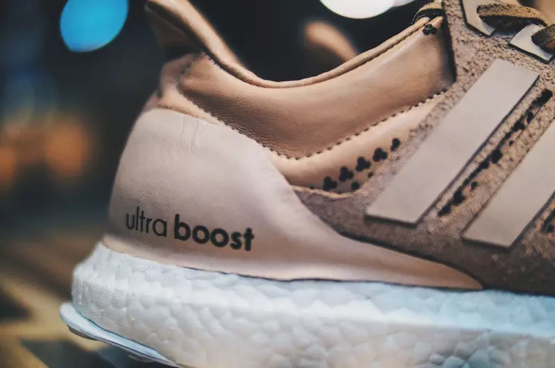 Adidas Ultra Boost Hender schema, pritaikyta