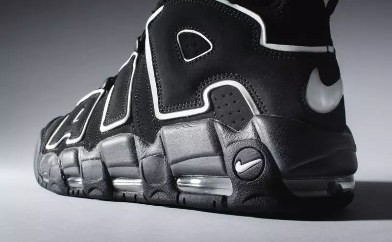 Nike Air More Uptempo OG Scottie Pippen შავი თეთრი 2016 წელი