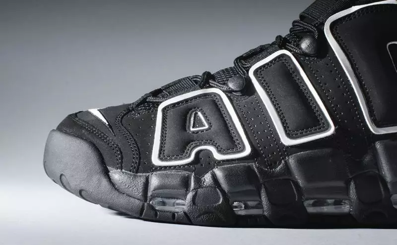 Nike Air More Uptempo OG Scottie Pippen Đen Trắng 2016