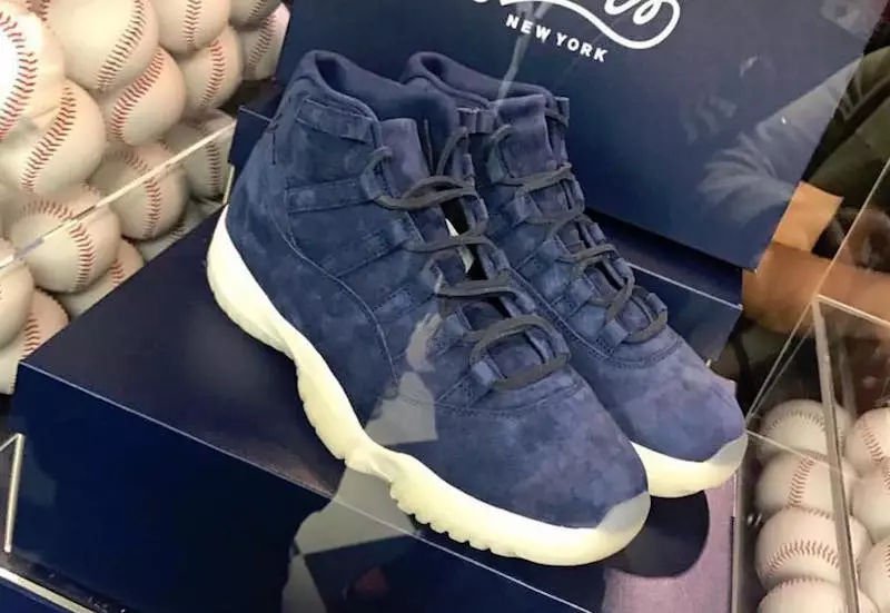 Derek Jeter Air Jordan 11 Azul Marino Gamuza