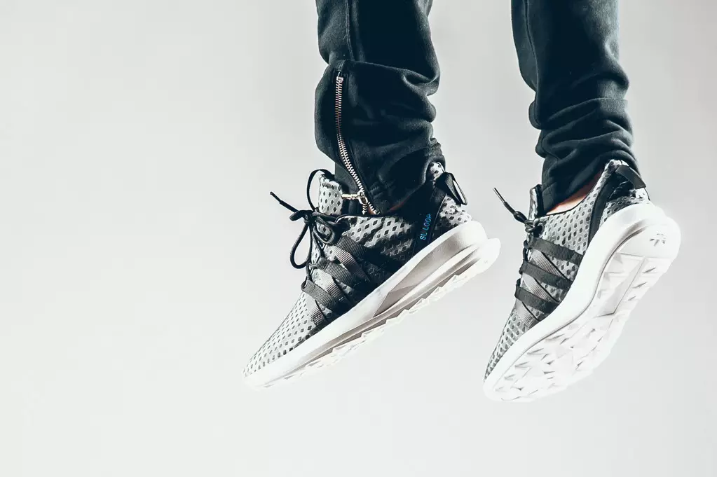 Adidas SL Loop Runner Chromatech Black