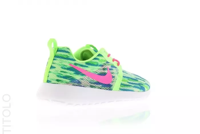 nike-roshe-run-flugpakki-3