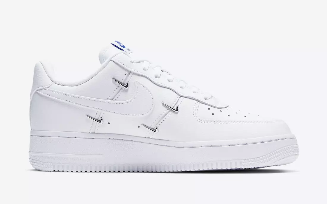 Date de sortie de la Nike Air Force 1 LX CT1990-100