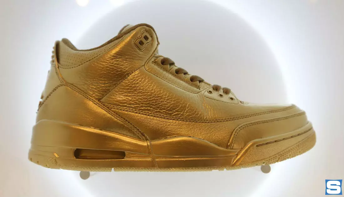 Colecția Air Jordan 3 Gold