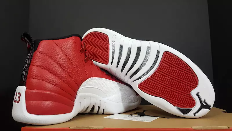 Air Jordan 12 Alternate Gym အနီရောင် အဖြူရောင်