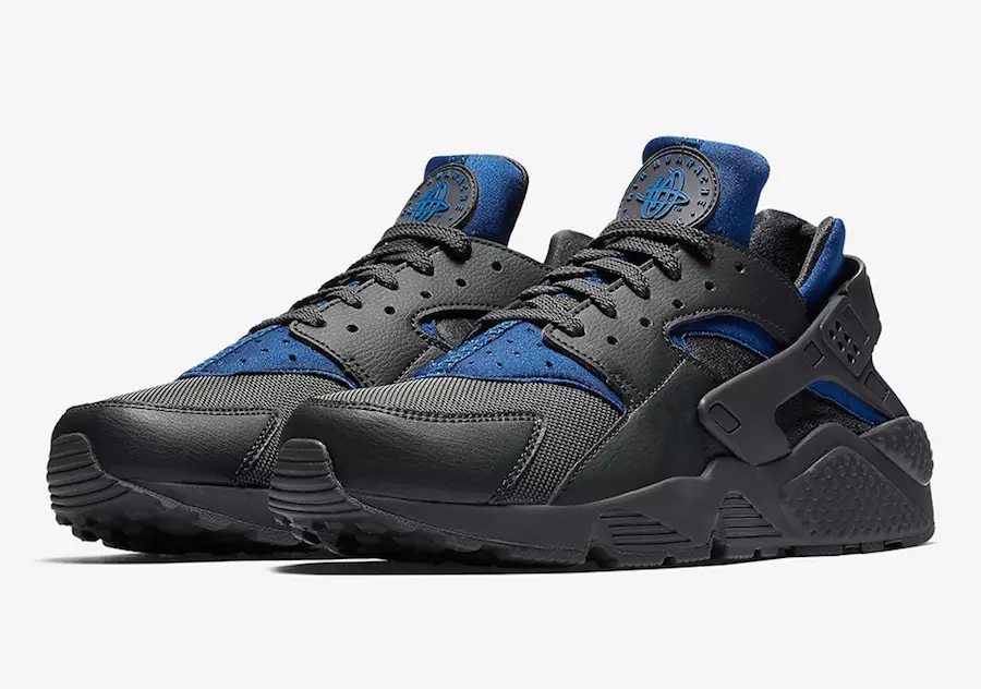 Nike Air Huarache ko'k ranglar bilan qoplangan