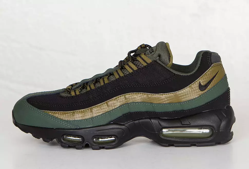 Nike Air Max 95 Essential Militia Verde