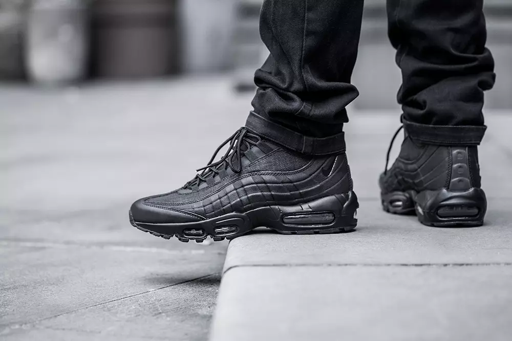 Nike Air Max 95 İdman ayaqqabısı Qara Zip