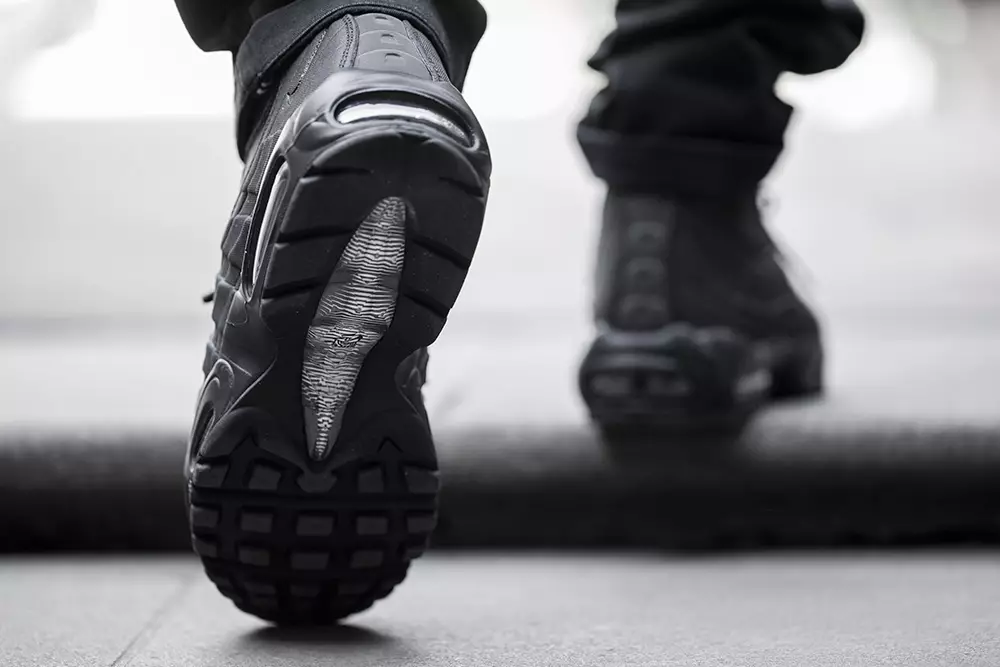 Nike Air Max 95 Sneakerboot fekete cipzár