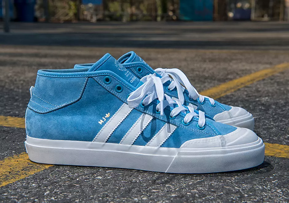 Марк Джонсон adidas Matchcourt Mid UNC