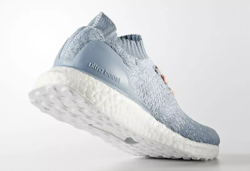 Dámske svetlomodré adidas Ultra Boost Uncaged BB3049