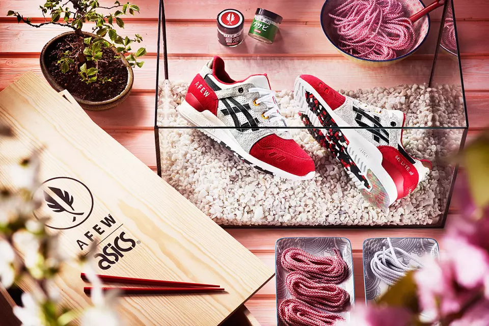 Цөөн хэдэн ASICS Gel Lyte III Koi Klub 2015