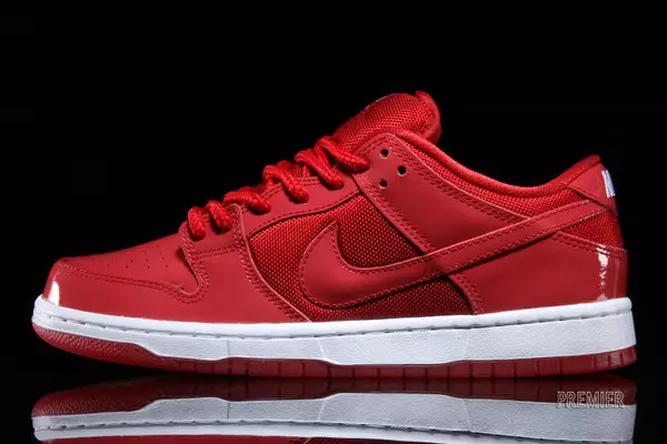 Nike SB Dunk Low Air Jordan 11 Merah Putih