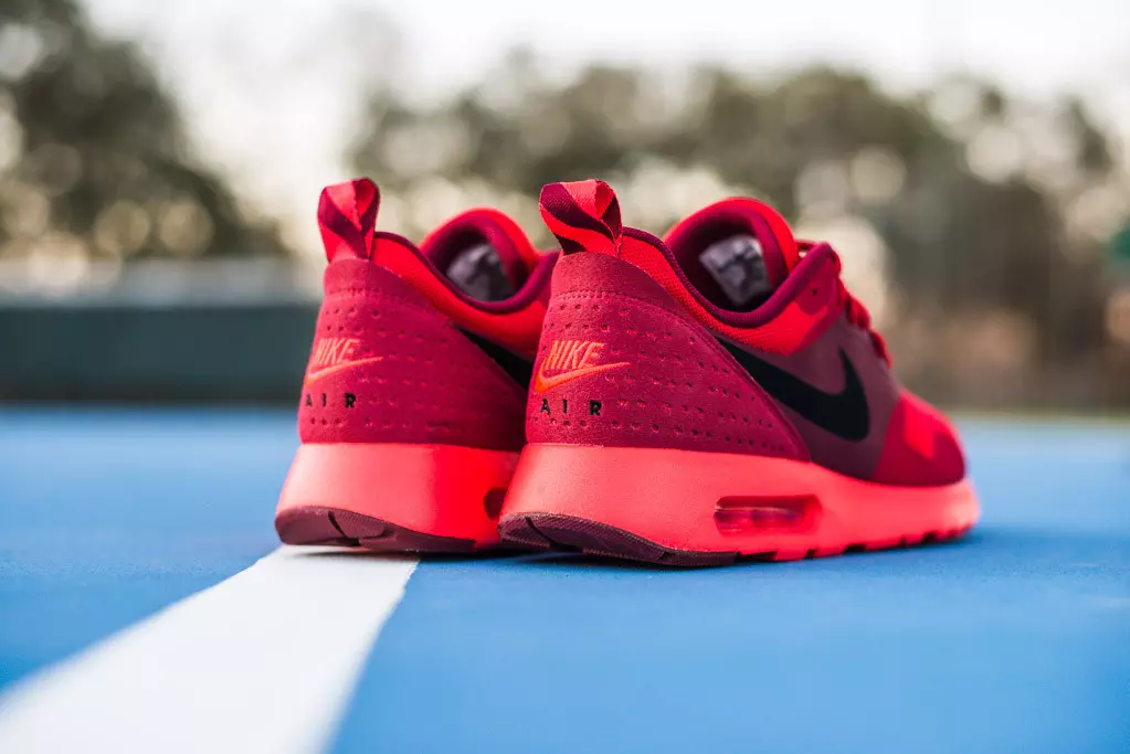 nike-air-max-tavas-uni-rouge-team-rouge-4