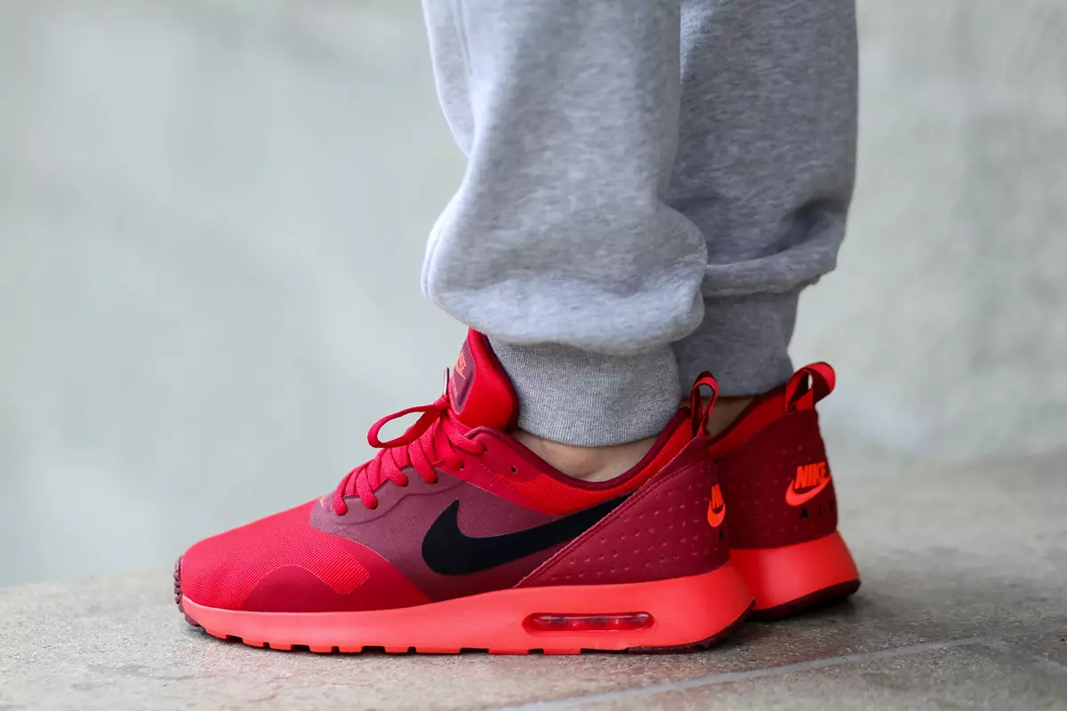 nike-air-max-tavas-university-rouge