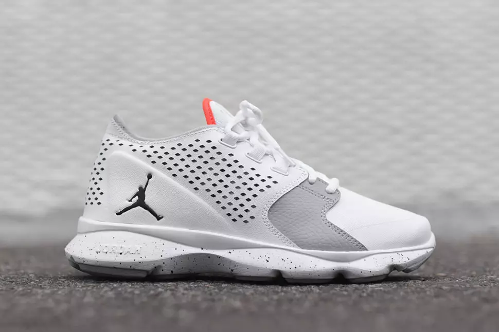 Jordan Flow White Infrardeči