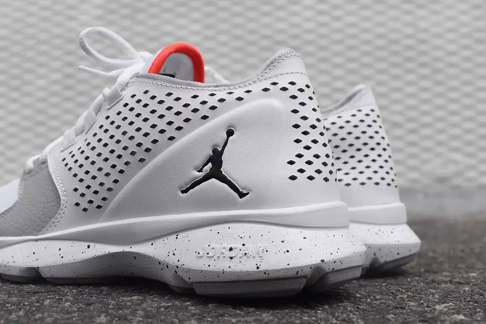 Jordan Flow White Infrared